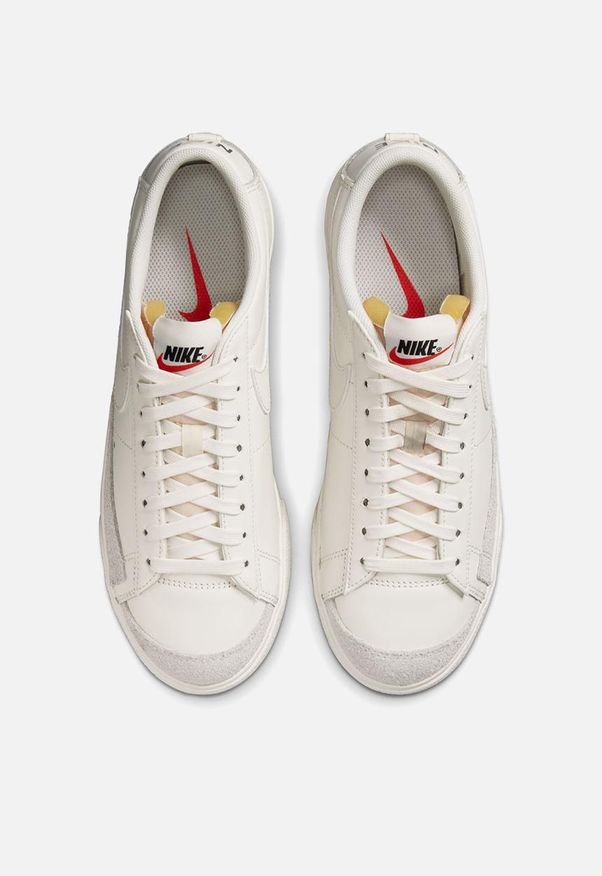 Nike - Nike Blazer Low Platform
