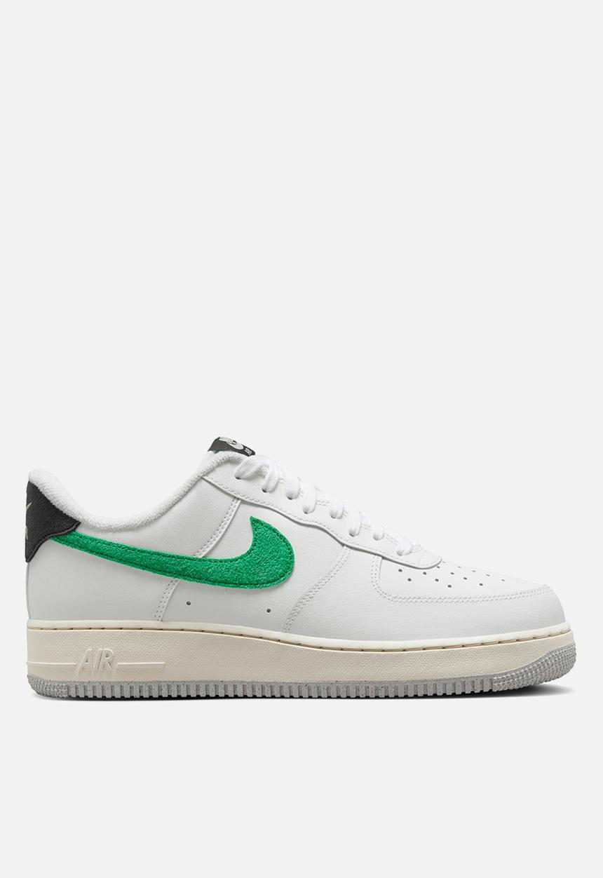 Nike - Air Force 1 '07