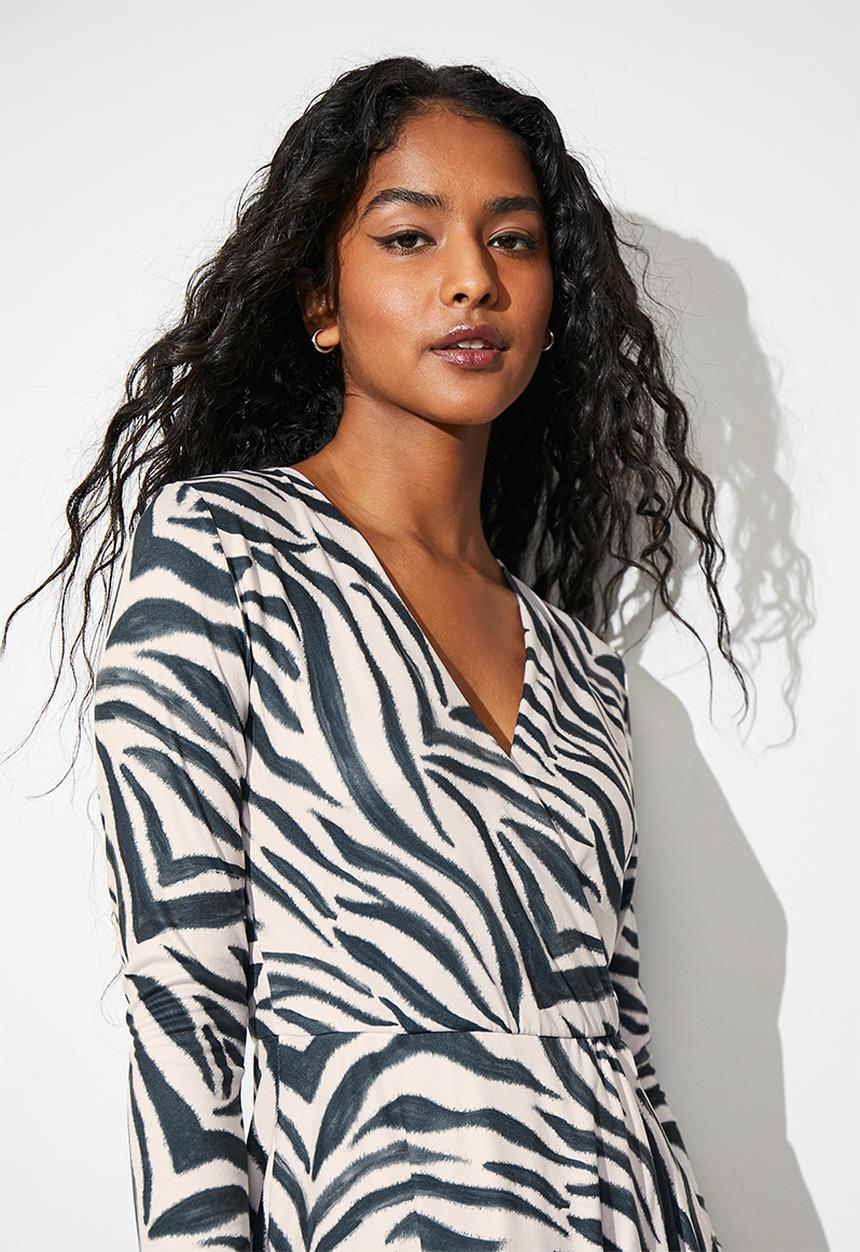 Superbalist - Knit wrap mini dress - zebra