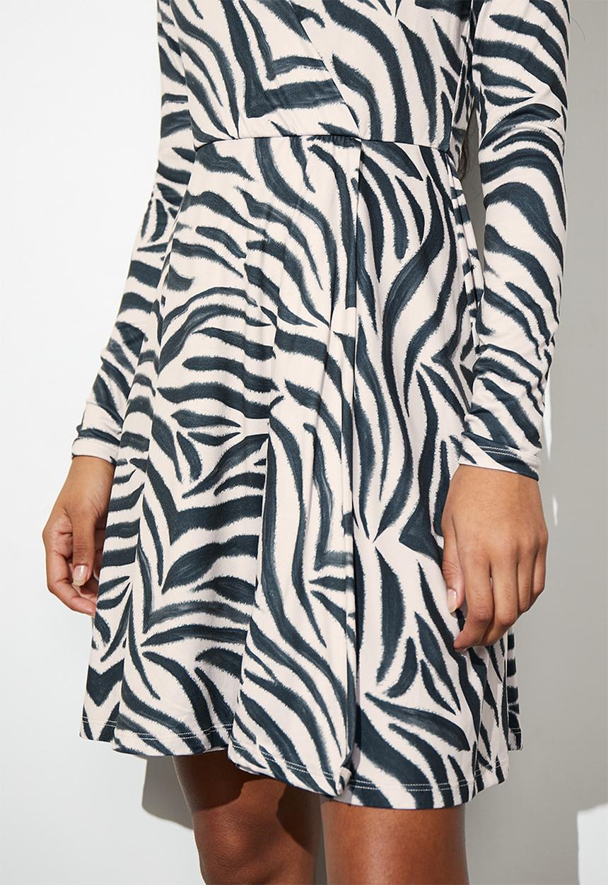 Superbalist - Knit wrap mini dress - zebra