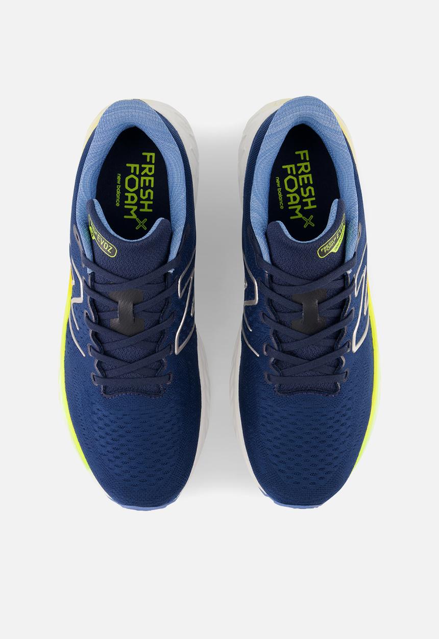New Balance  - Fresh Foam x Evoz V3 
