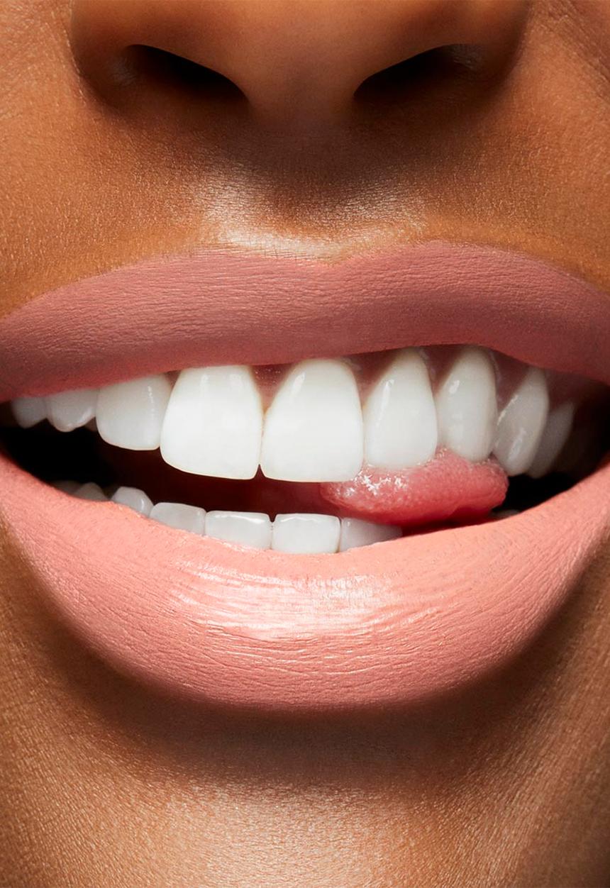 MAC - Richard Quinn Collection Matte Lipstick - Coral Haze