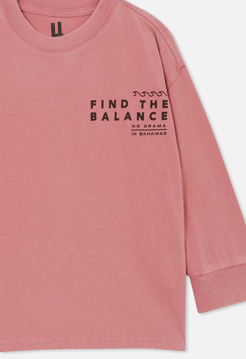 Cotton On - Long sleeve scout drop shoulder tee - very berry/find the balance