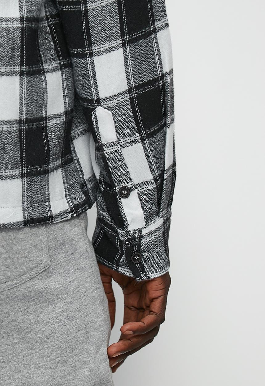 Superbalist - Check textured long sleeve shirt - black & white