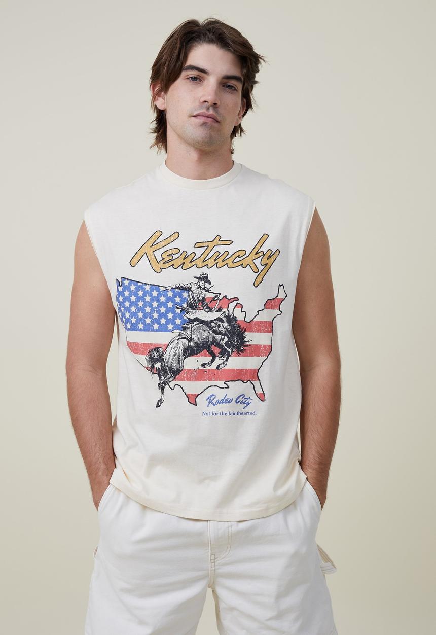 Cotton On - Oversized graphic muscle - bisque/rodeo city