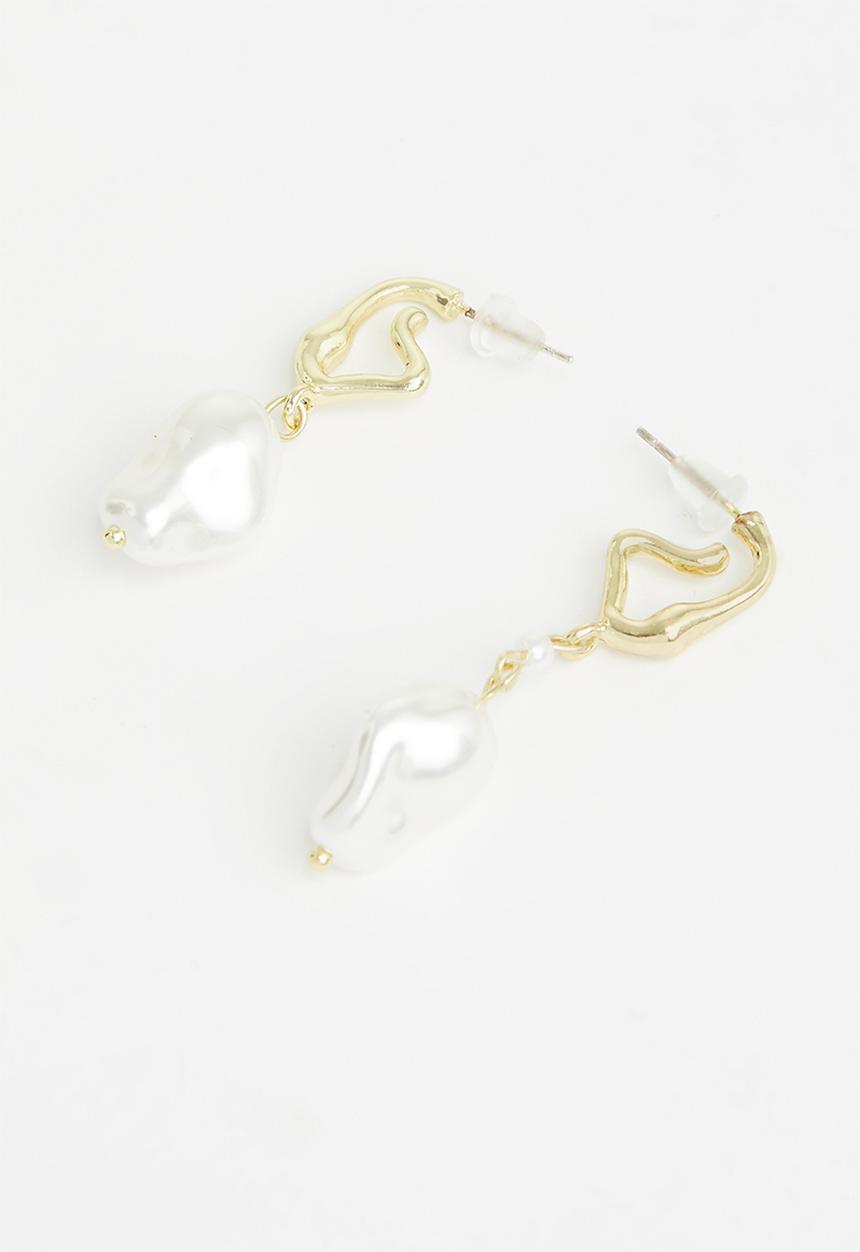 Superbalist - Lisa faux pearl earrings- gold & cream