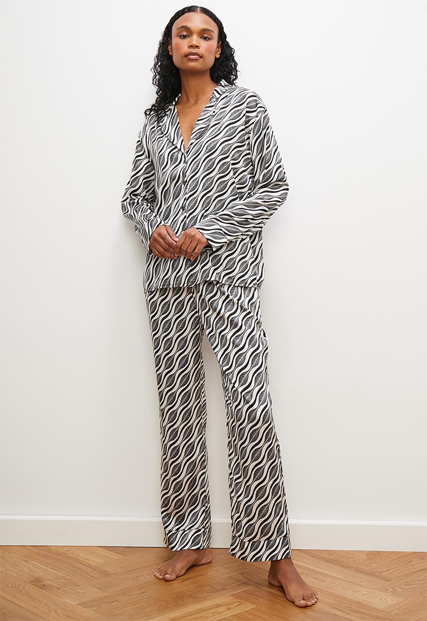 edit - Long sleeve sleep shirt & pant set - black & white