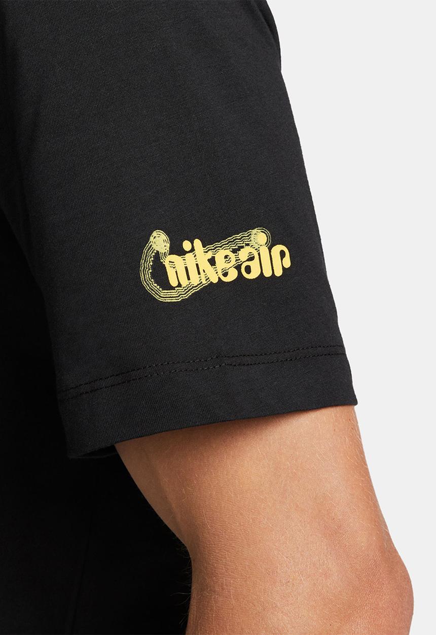 Nike - Nike Sportswear Tee