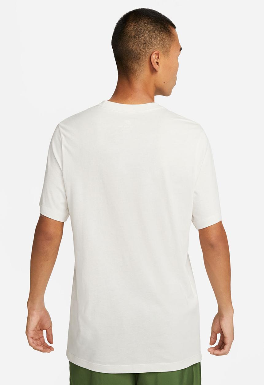 Nike - Nike Sportswear Tee