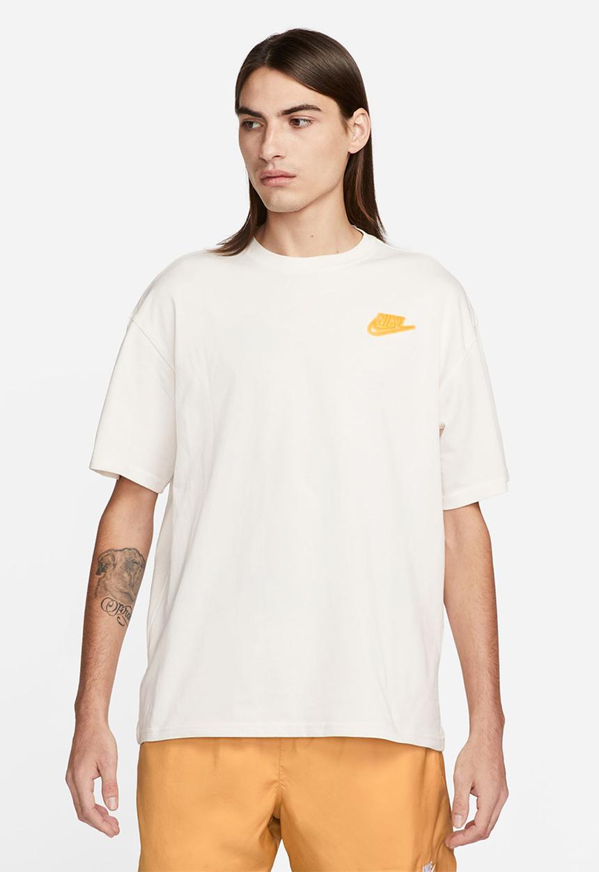 Nike - Nike Sportswear Tee