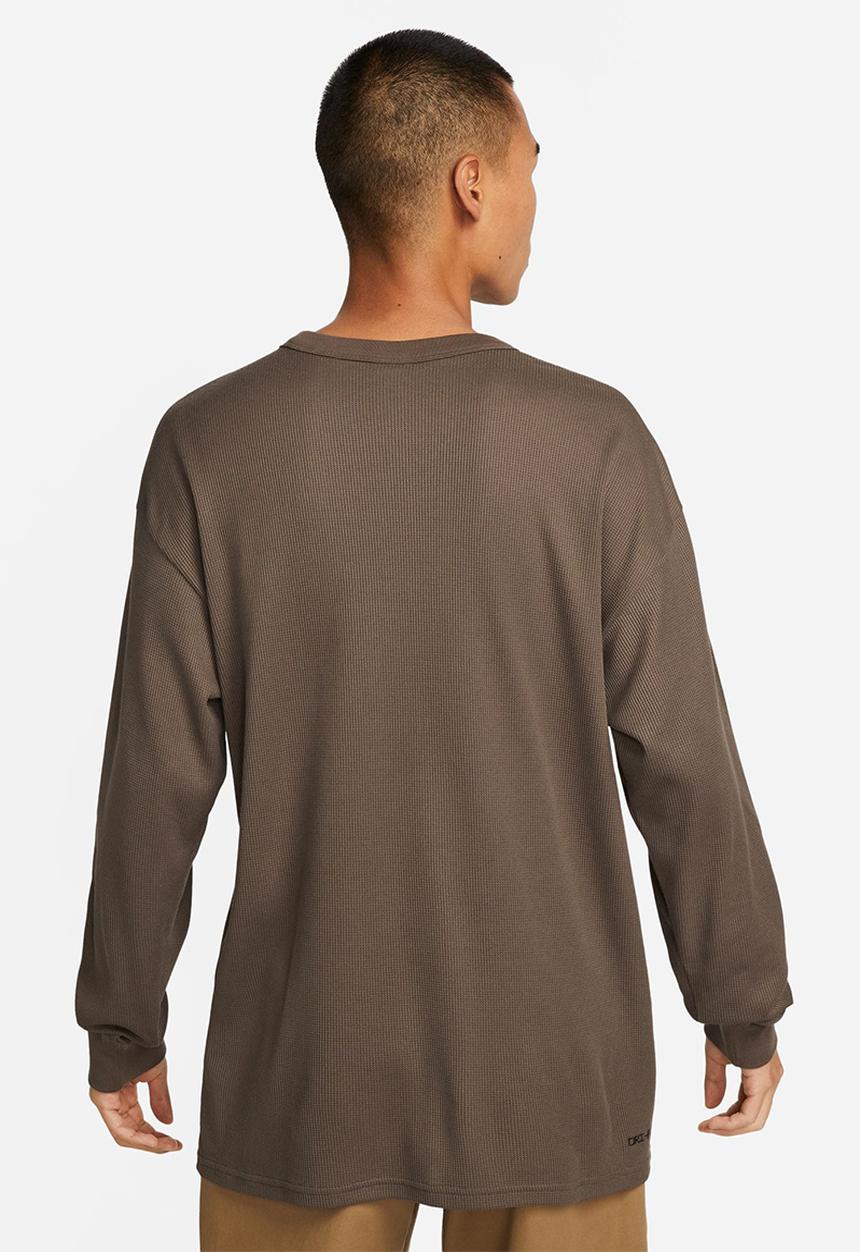 Nike - Nike Sportswear Sports Utility Long-Sleeve T-Shirt