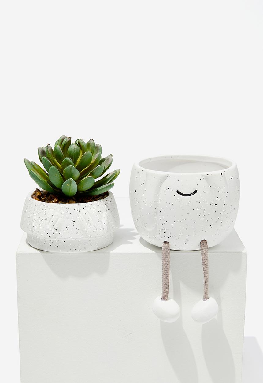 Typo - Stashed away mini planter - white speckle face rope legs