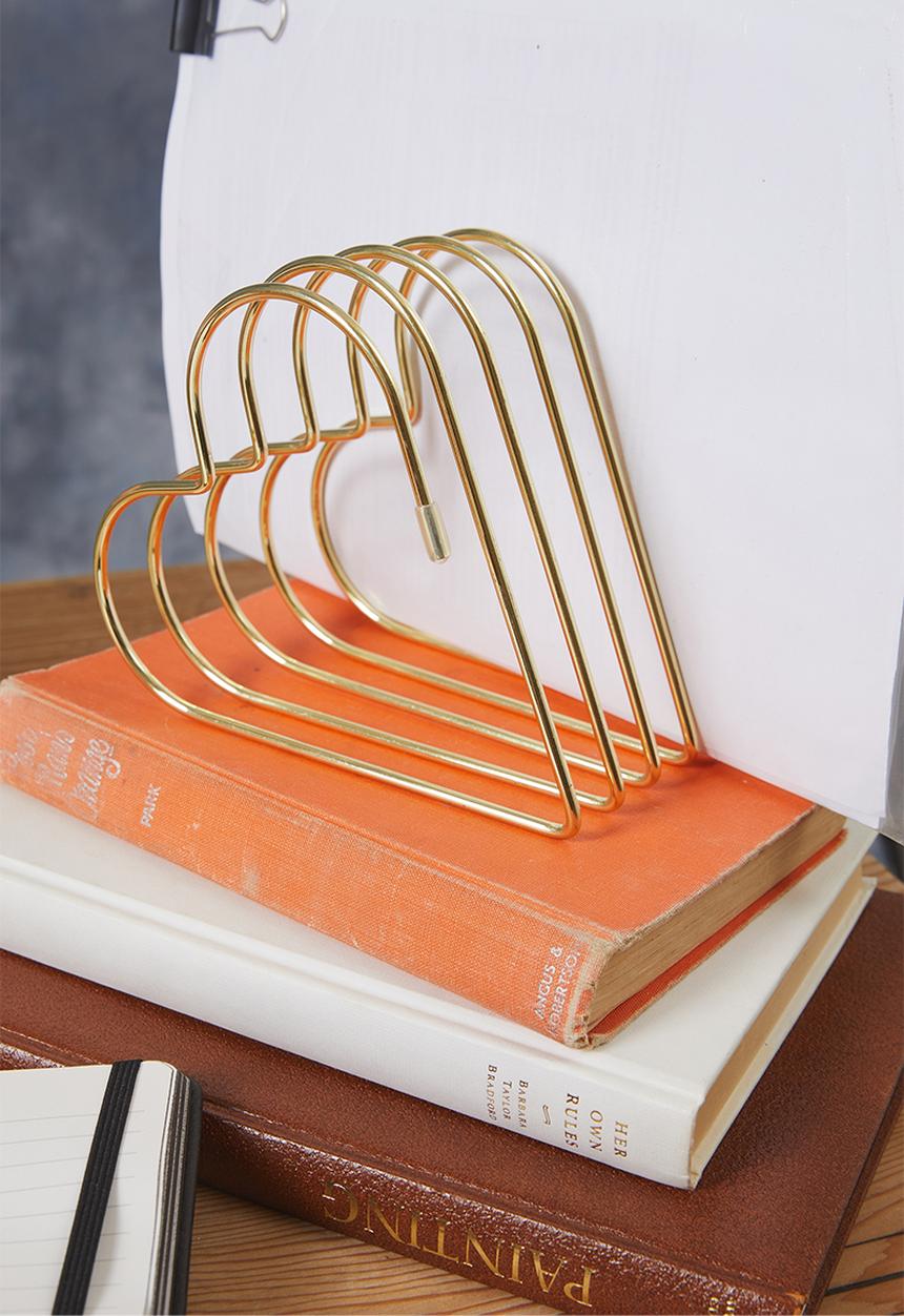 Typo - Metal shaped paper filer - heart gold