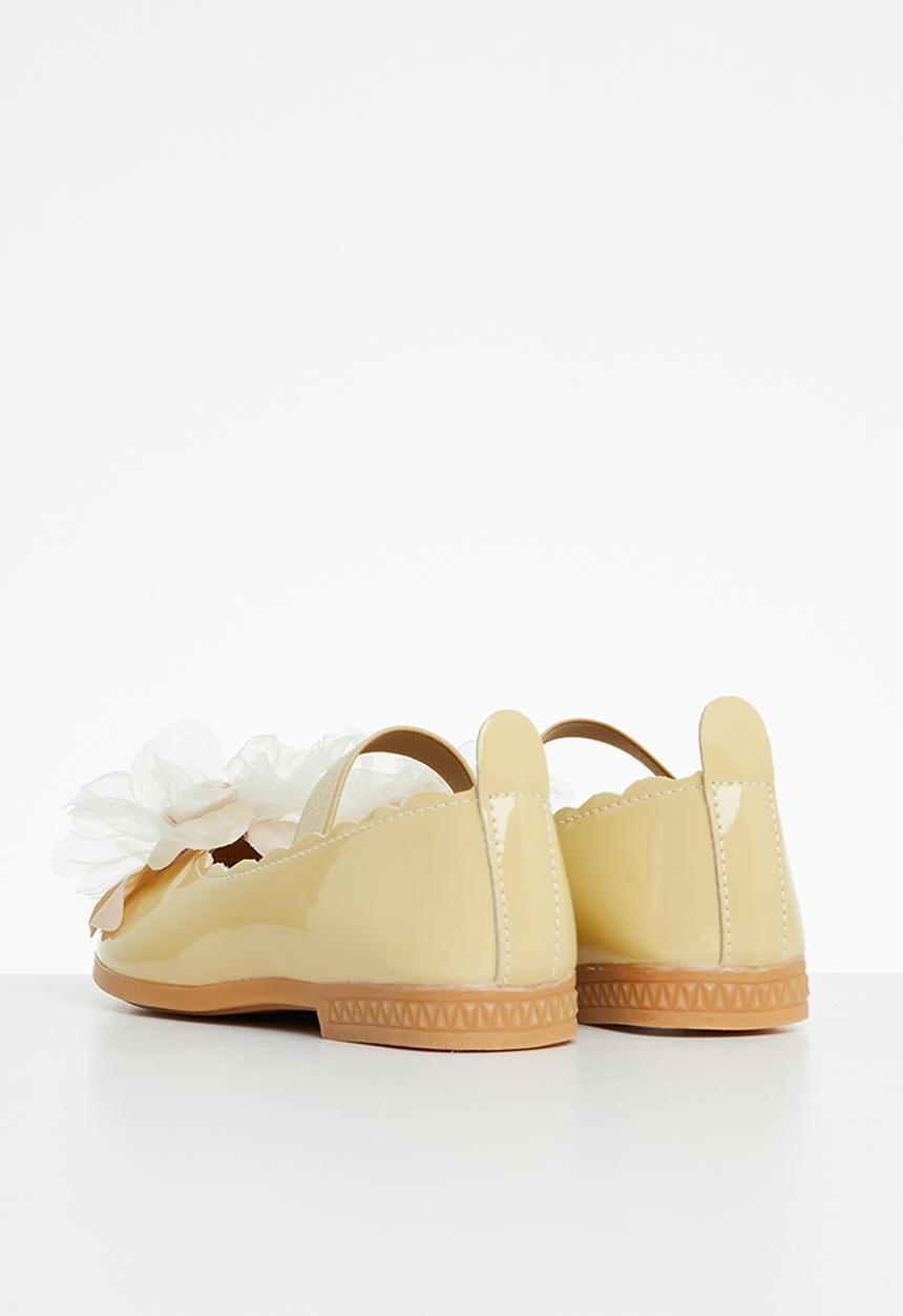 Pop Candy - Girl pump with flower - yellow