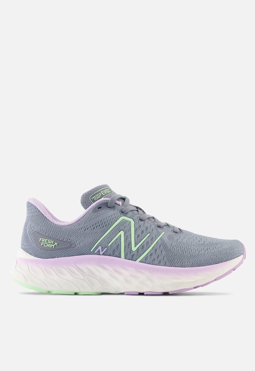 New Balance  - Fresh Foam x Evoz V3