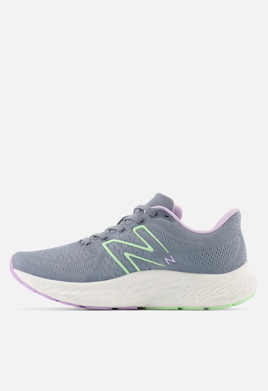 New Balance  - Fresh Foam x Evoz V3