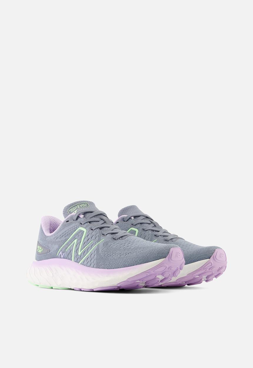New Balance  - Fresh Foam x Evoz V3