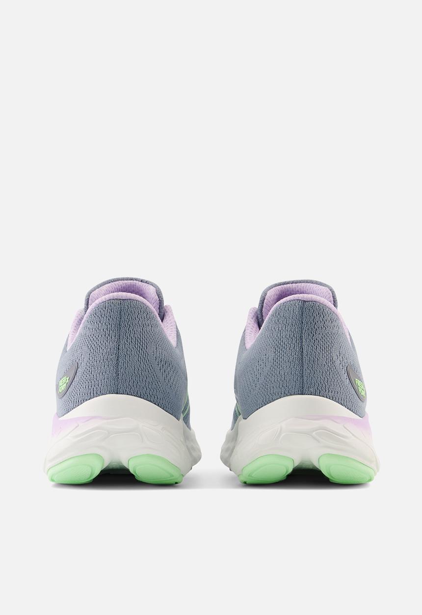 New Balance  - Fresh Foam x Evoz V3