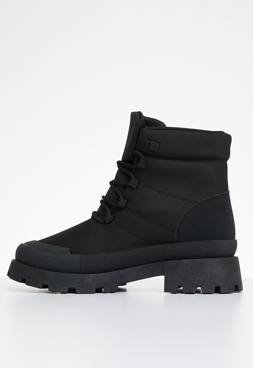 Superbalist - Ruby lace up boot - black