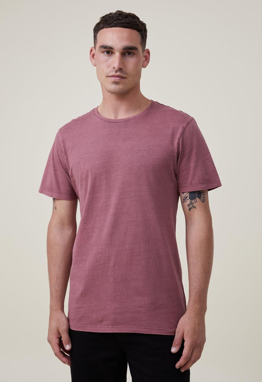 Cotton On - Organic regular fit crew T-shirt - dark carmine