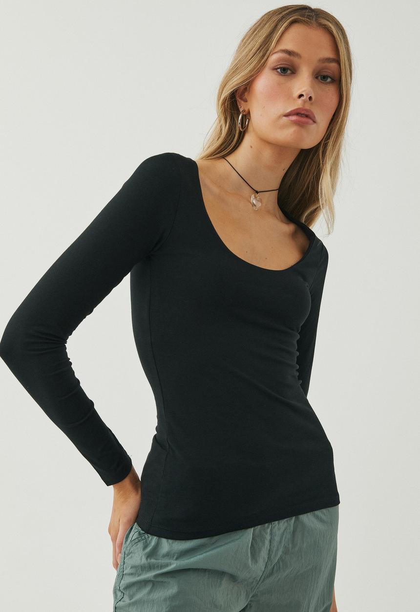 Supré  - Helena scoop neck long sleeve top - black