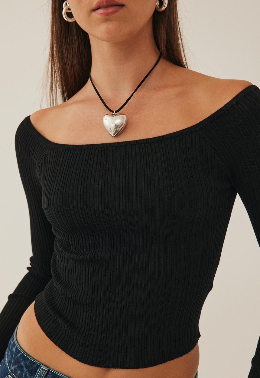 Supré  - Catherine off shoulder top - black