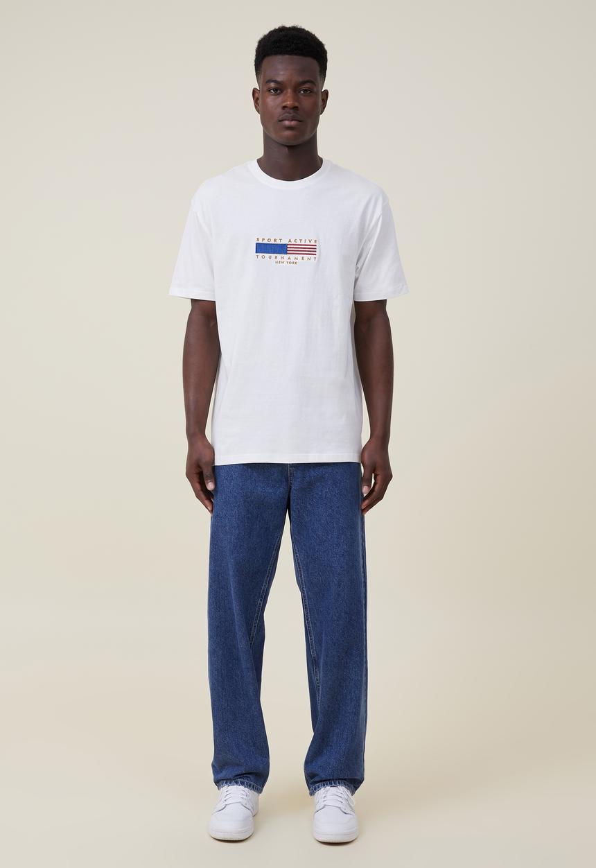 Cotton On - Premium loose fit classic T-shirt - vintage white/sport active
