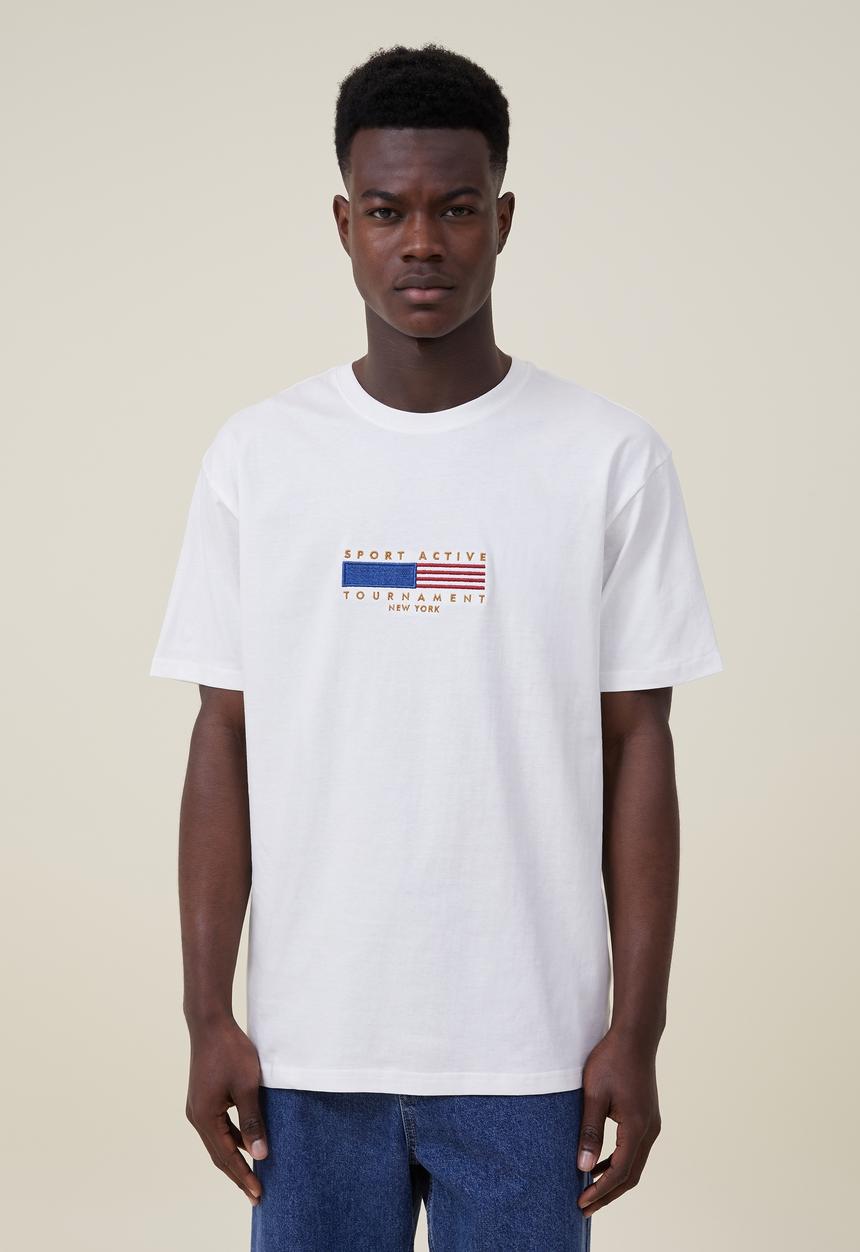 Cotton On - Premium loose fit classic T-shirt - vintage white/sport active