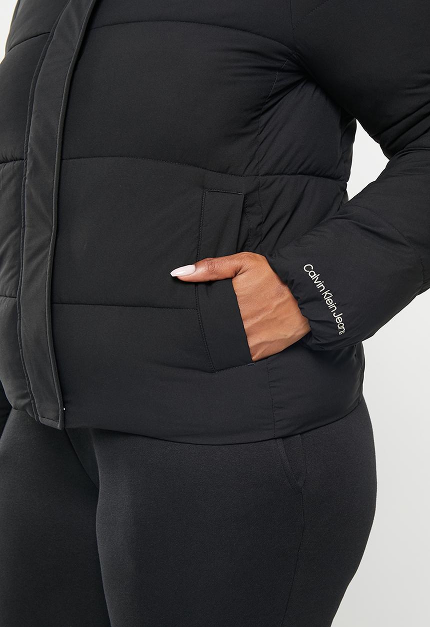 Calvin Klein - Plus mw non-down short puffer - ck black