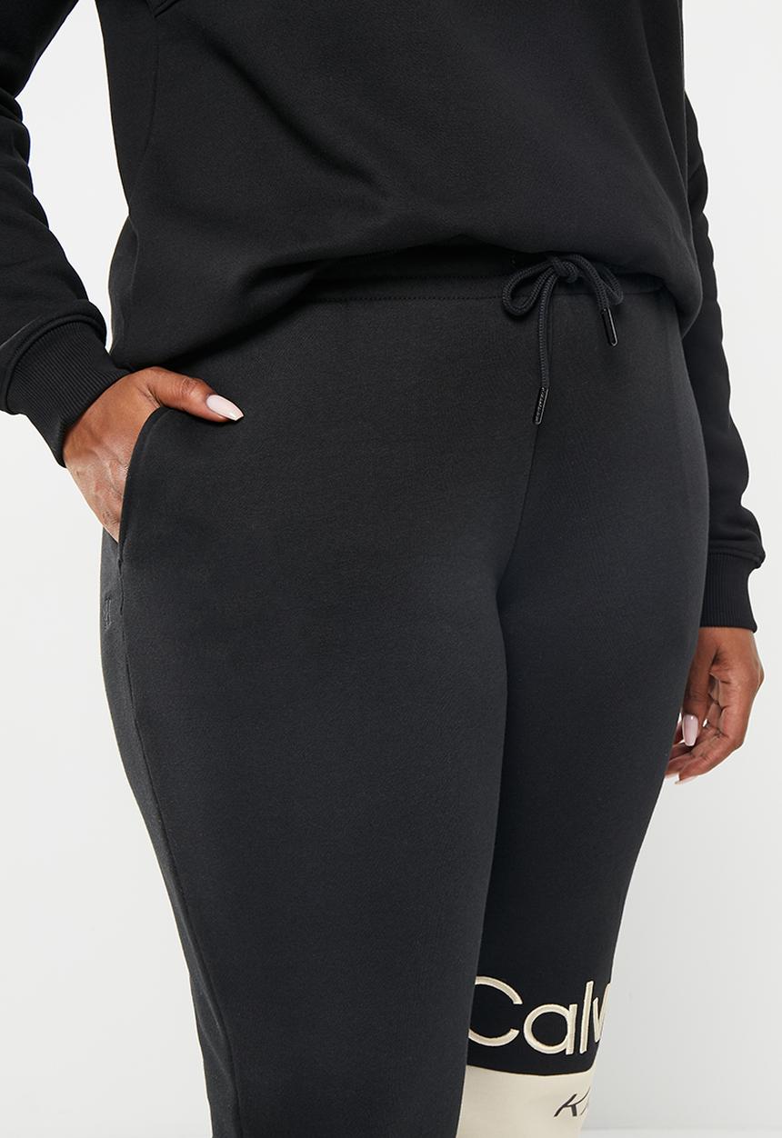 Calvin Klein - Plus colour blocking cuffed jog pants - ck black