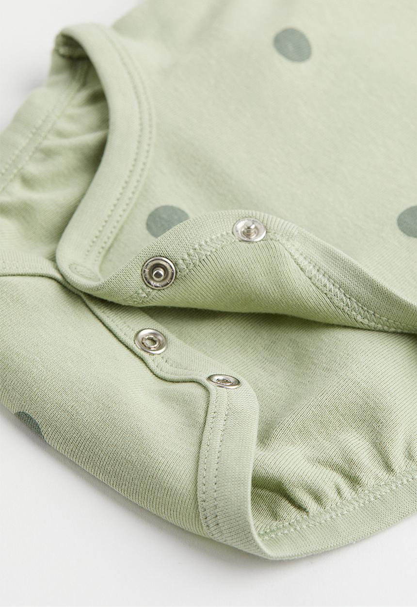 H&M - 2-Pack short-sleeved bodysuits - green/spotted