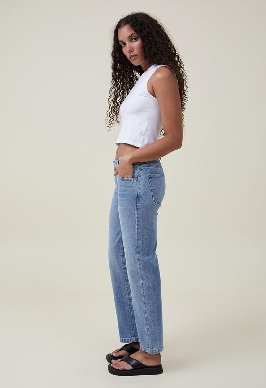 Cotton On - Low rise straight jean asia fit - bells blue