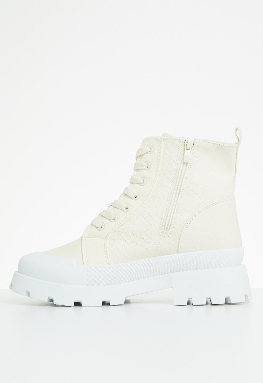 Superbalist - Fifi lace up boot - cream