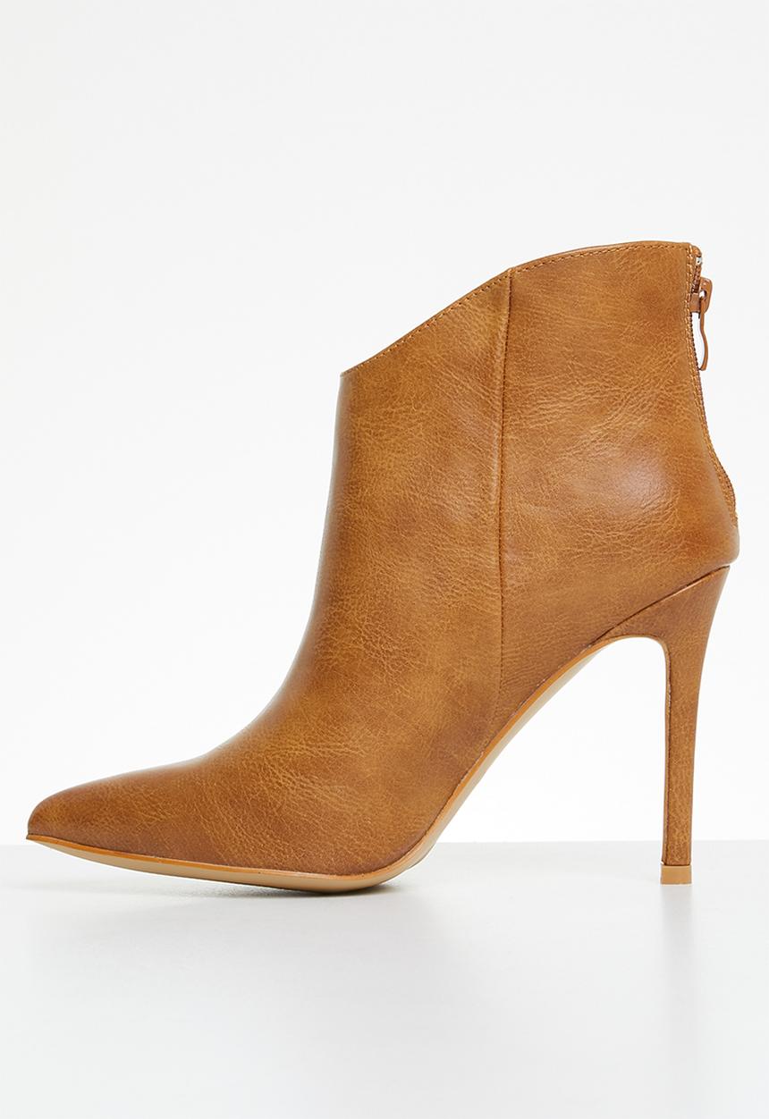 Miss Black - Boss1 ankle boot - tan
