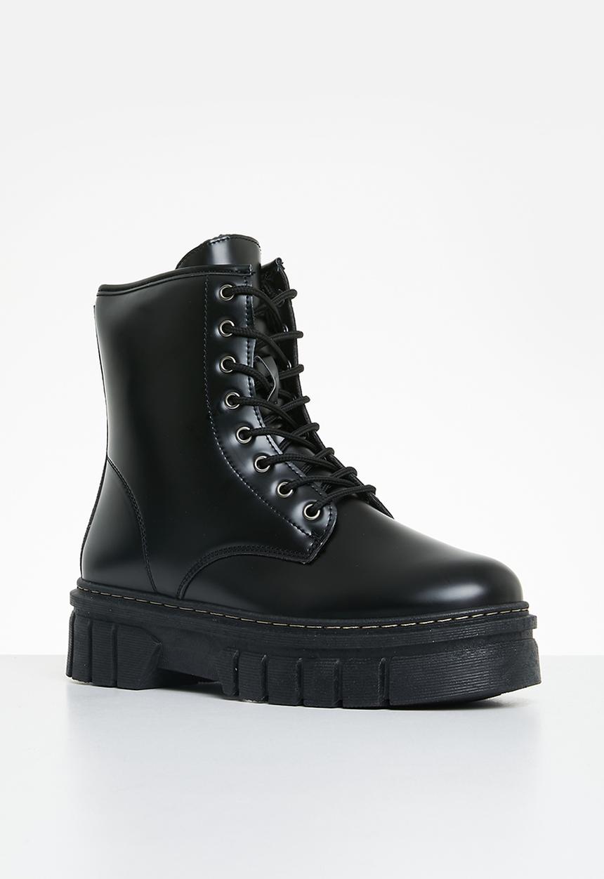 Madison® - Tina lace-up boot - black