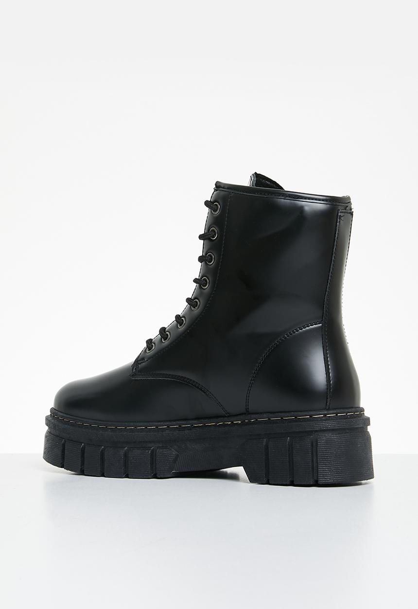 Madison® - Tina lace-up boot - black