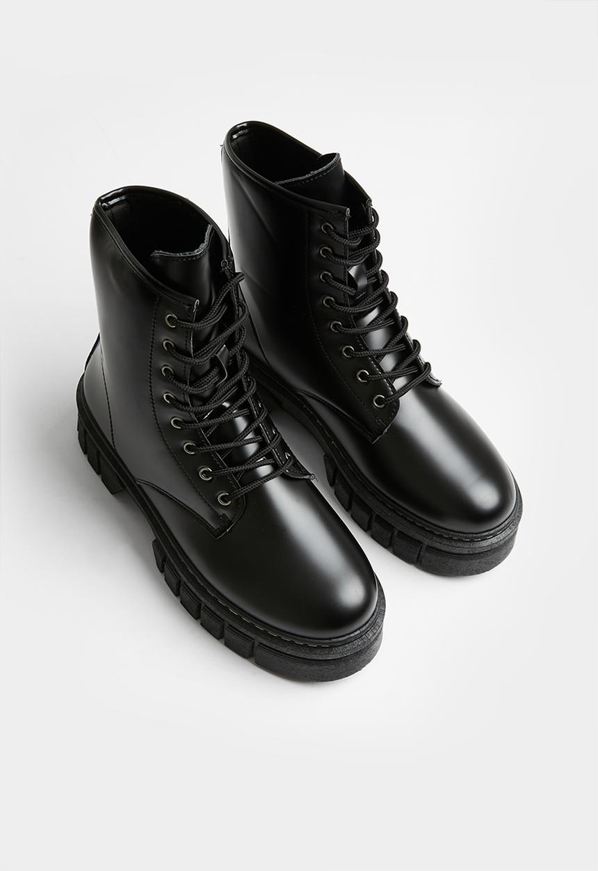 Madison® - Tina lace-up boot - black