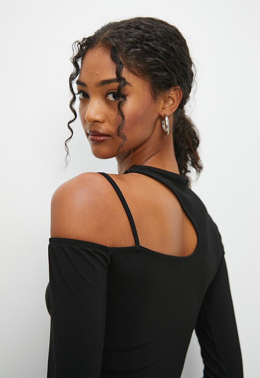 Blake - Asymmetrical cold shoulder top - black
