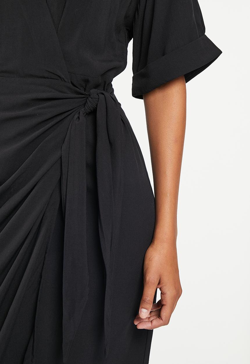 Me&B - Relaxed wrap shirt dress - black