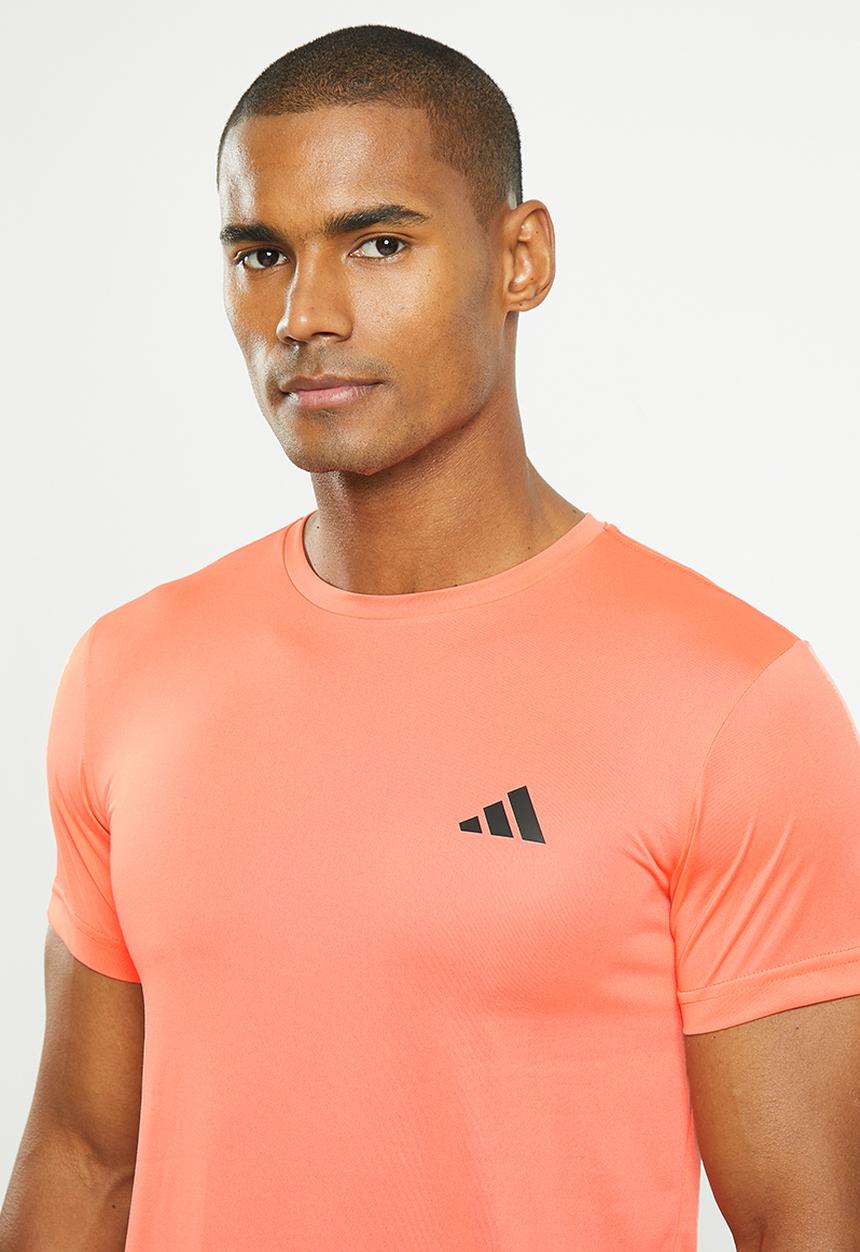 adidas Performance - M tr-es comf tee - coral fusion & black