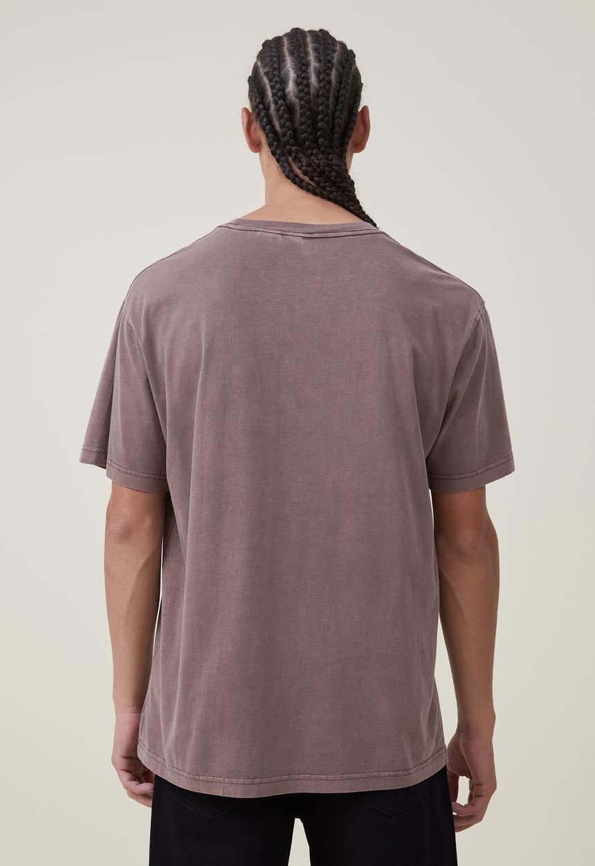 Cotton On - Basquiat loose fit t-shirt - lcn bsq woodchip & dinosaur
