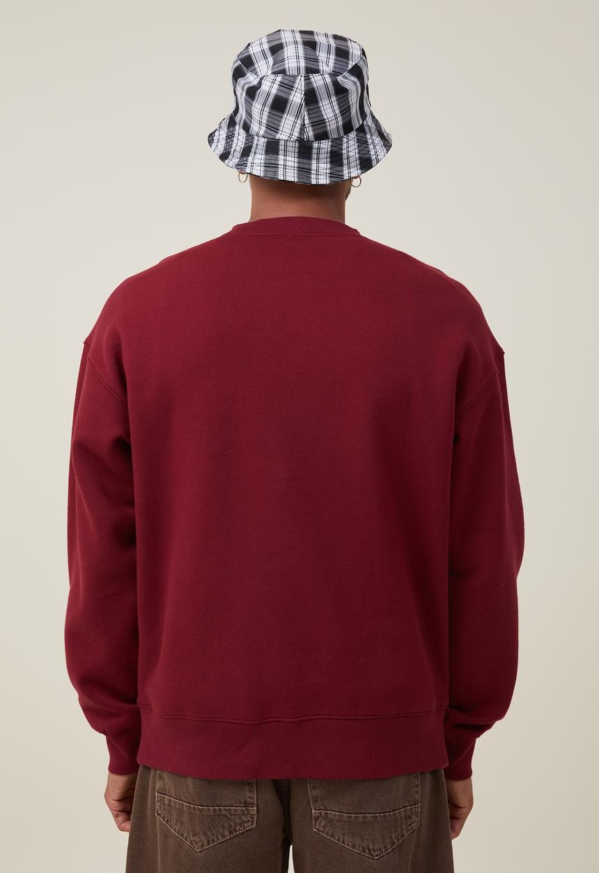 Cotton On - Basquiat oversized crew sweater - lcn bsq crimson/basquiat - cassius c