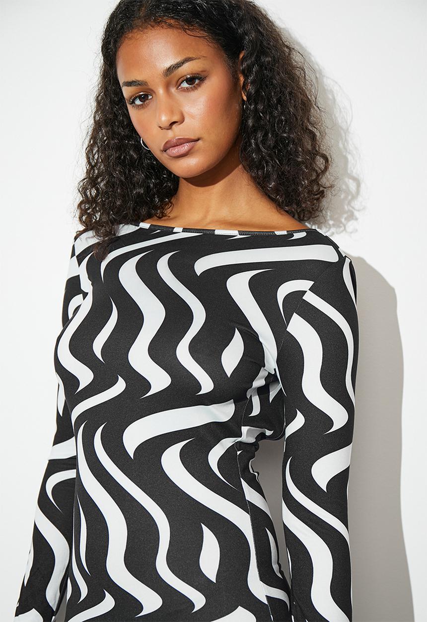 Superbalist - Scoop back knit column maxi dress - bold wavy curves