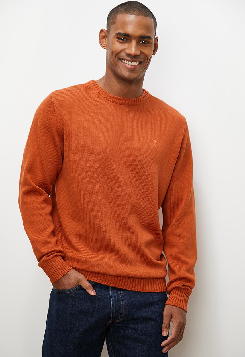 Lark & Crosse - Enzyme washed regular fit textured knit - burnt orange