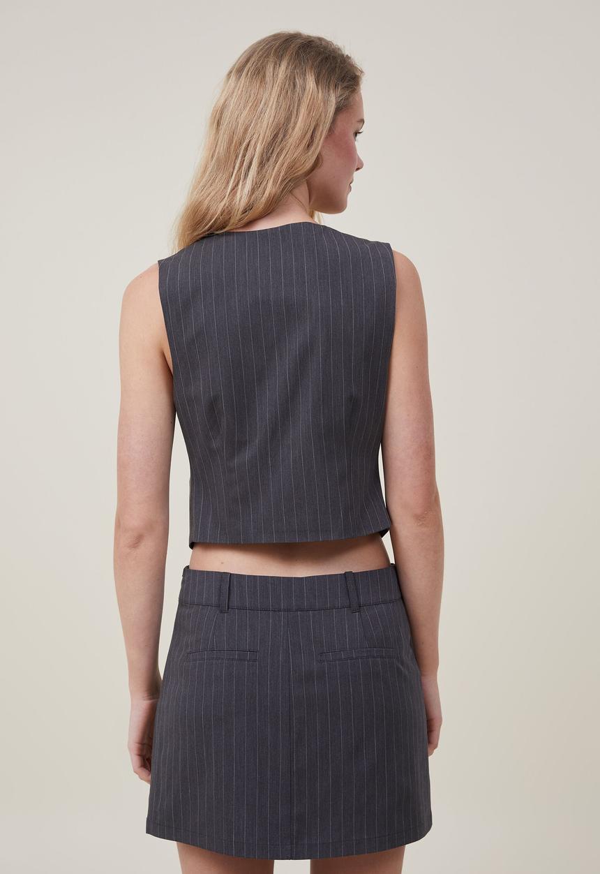 Cotton On - Jamie oversized suiting vest - charcoal pinstripe