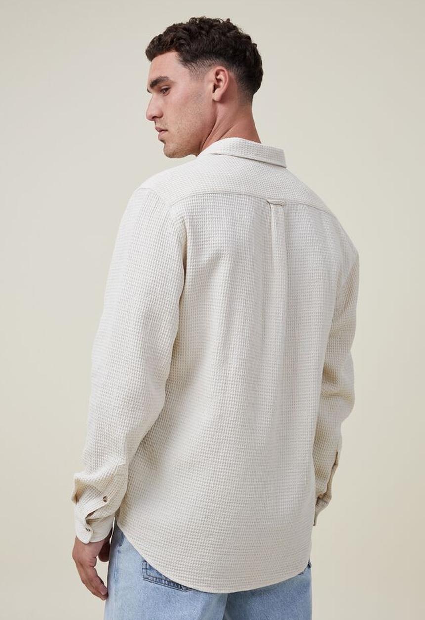 Cotton On - Portland long sleeve shirt - natural waffle