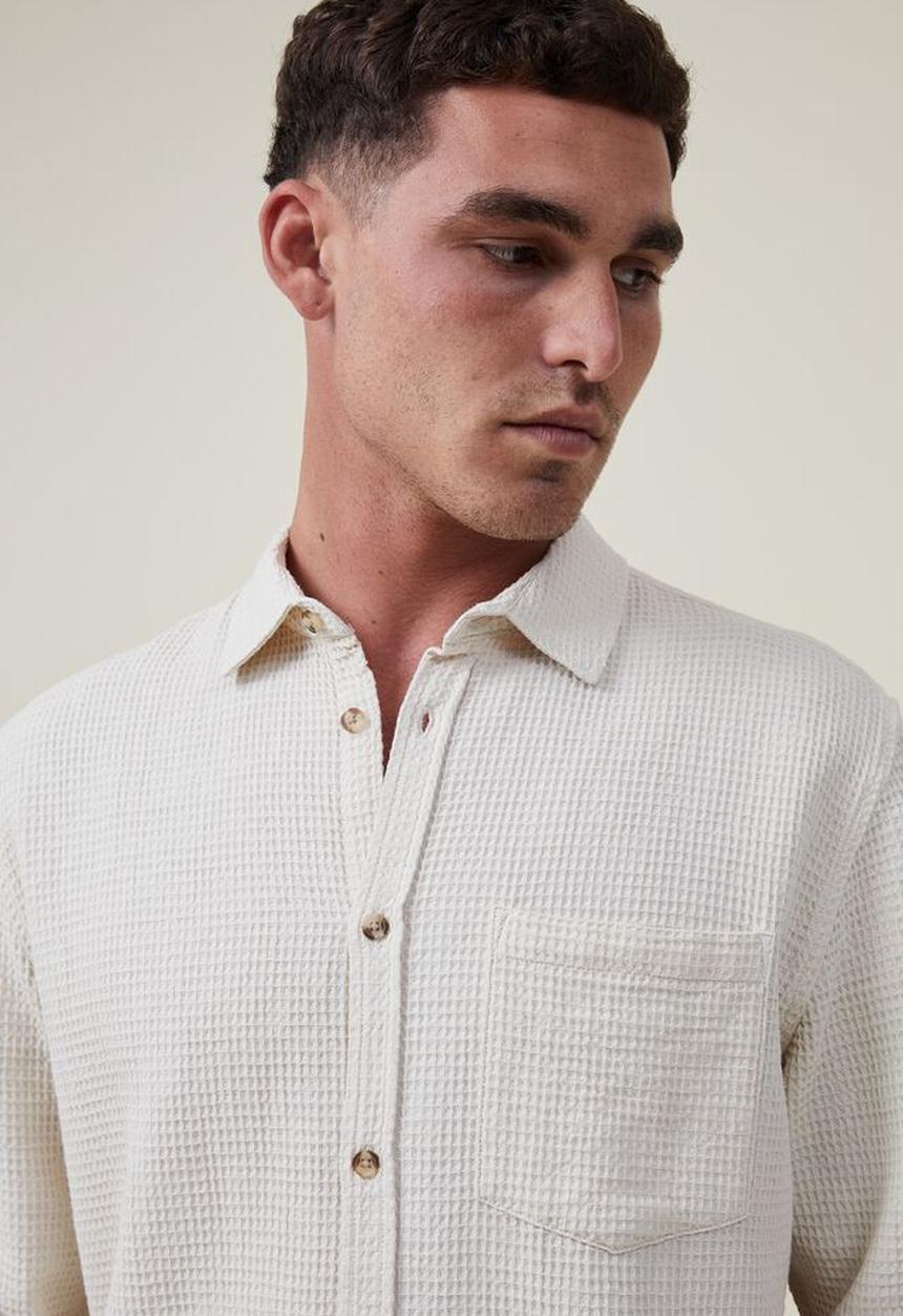 Cotton On - Portland long sleeve shirt - natural waffle