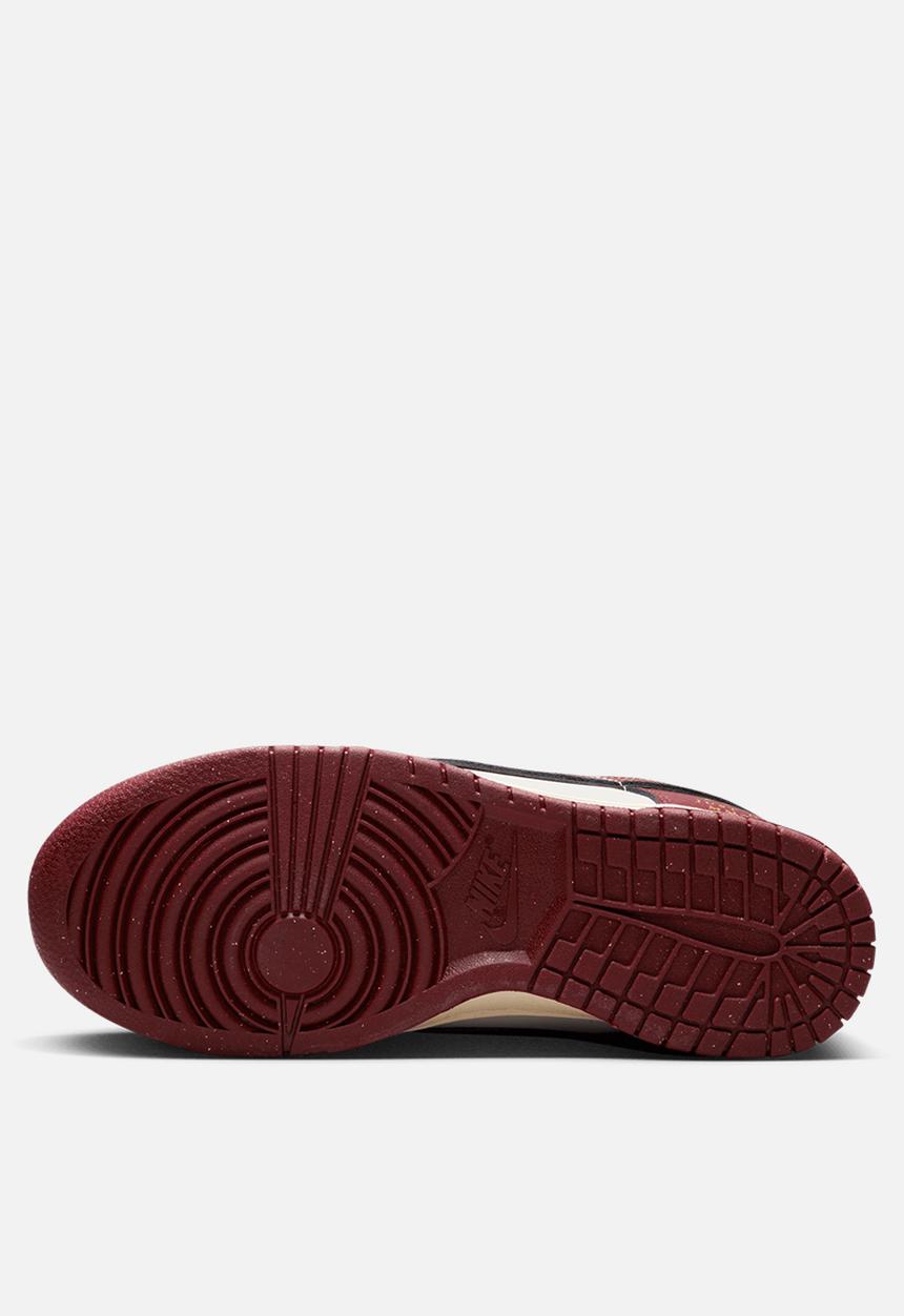 Nike - Dunk low special edition