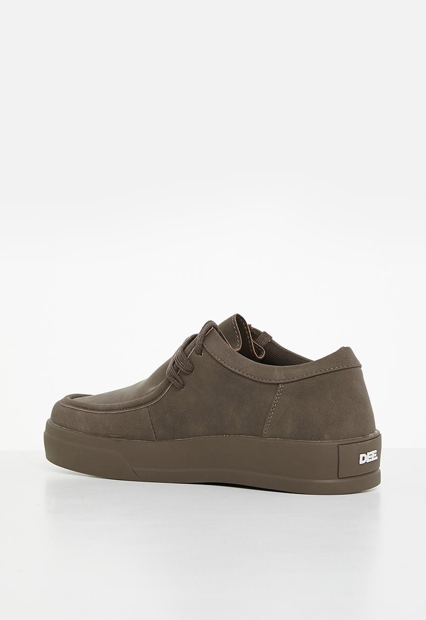 Jonathan D - J junior nubuck derby - mocha