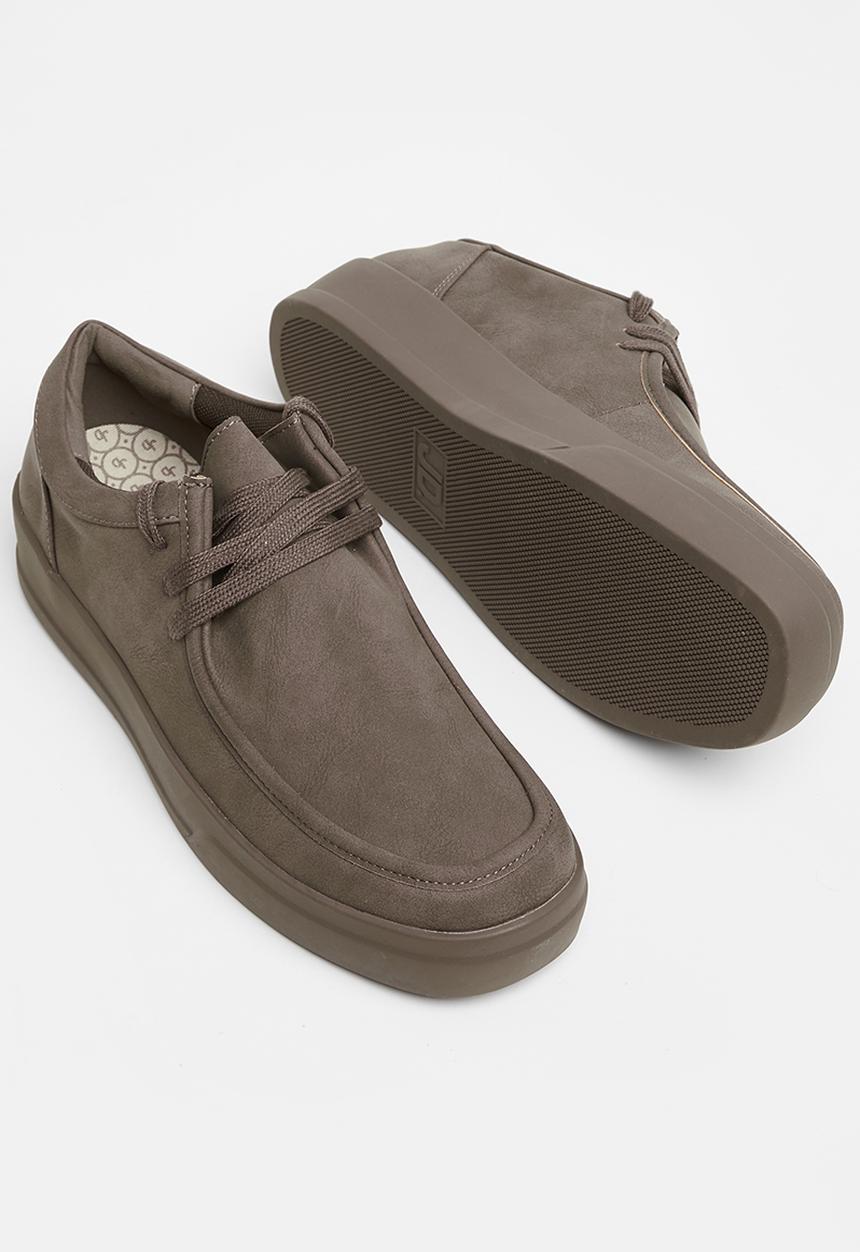 Jonathan D - J junior nubuck derby - mocha